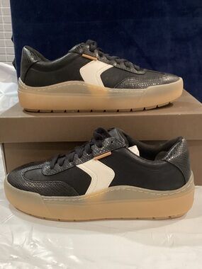 Dr. Scholl’s Time Off Win Black Platform Sneakers Women’s 8.5